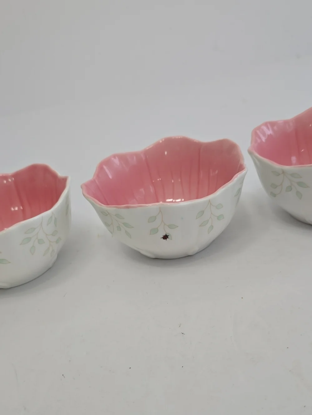 Lenox Set Of 4 Butterfly Meadow Bee Porcelain Dessert Bowls Floral Shaped